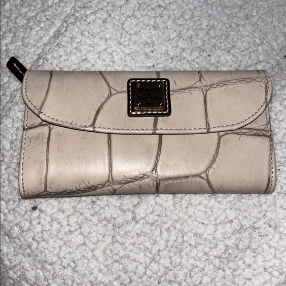 Dooney Bourke Handbags - Dooney & Bourke 🆕 Denison Continental clutch wallet taupe  croc looking